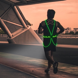 LED løbevest med broderet reb bælte - Grønt lys